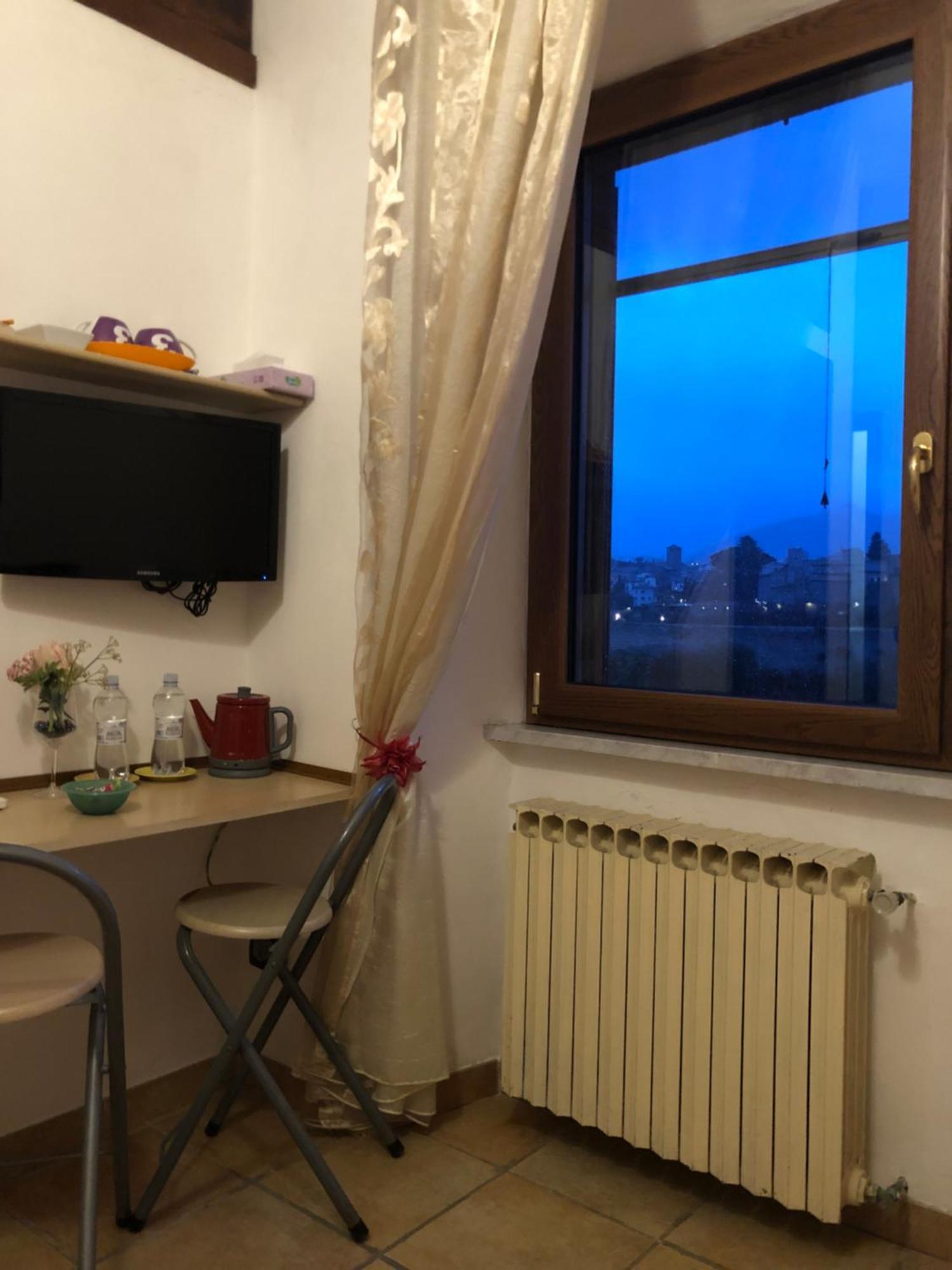 La Finestra Di Umberto Vicino Al Centro Con Parcheggio Privato Bed & Breakfast Viterbo Ngoại thất bức ảnh