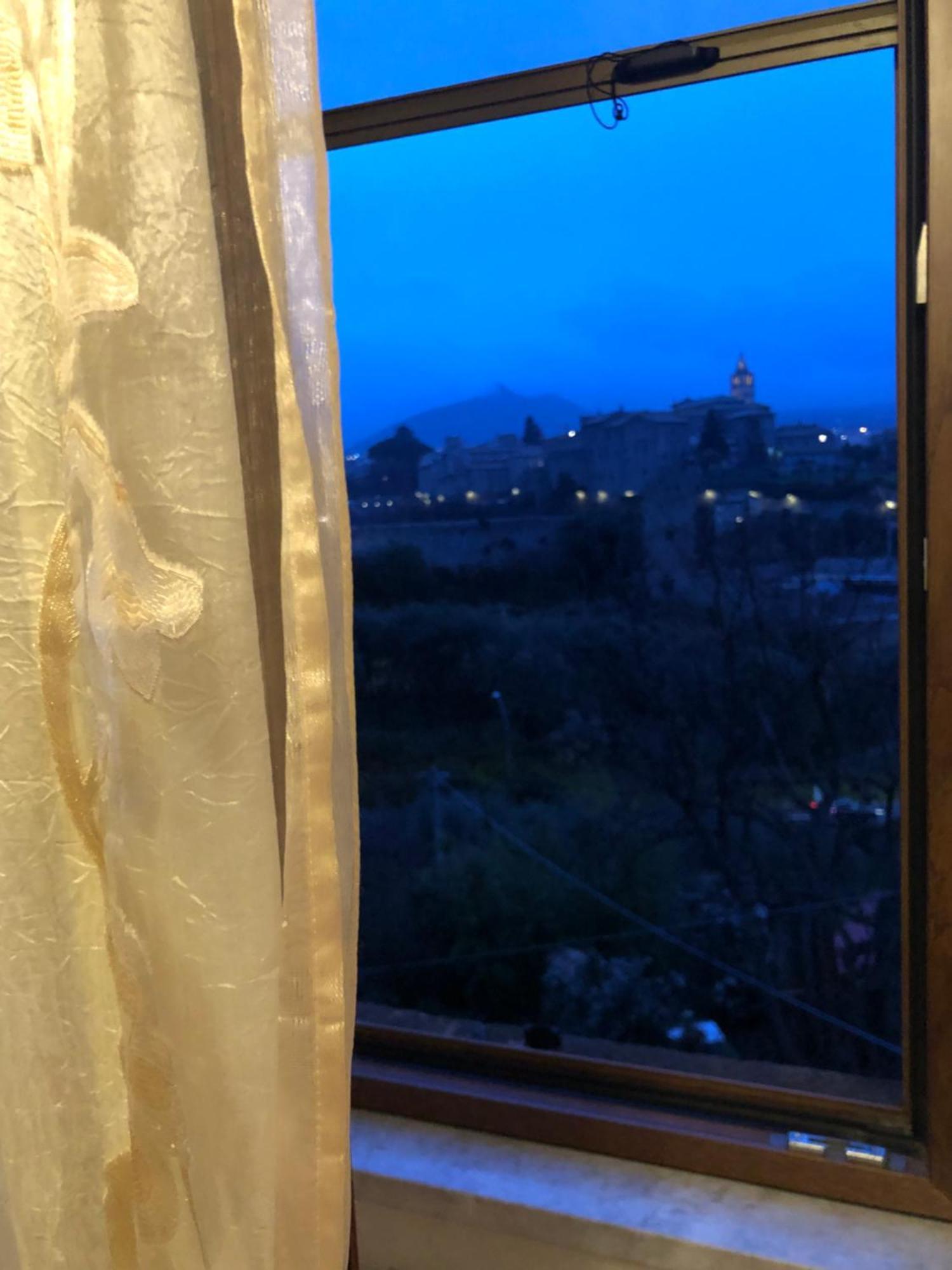 La Finestra Di Umberto Vicino Al Centro Con Parcheggio Privato Bed & Breakfast Viterbo Ngoại thất bức ảnh